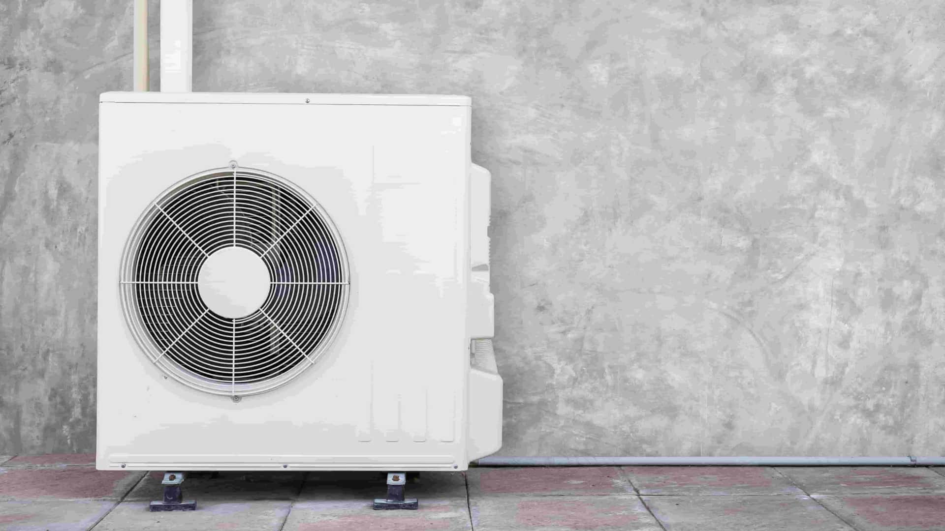 Reasons Why Your AC Is Blowing Warm Air